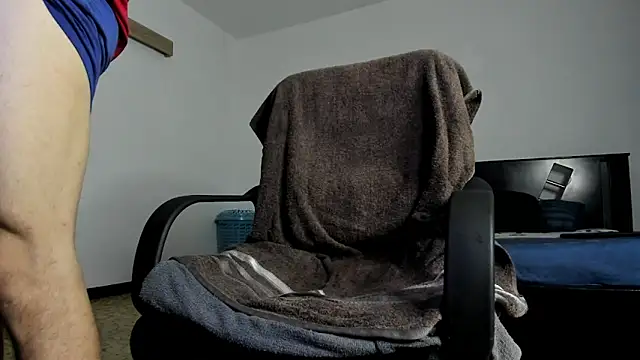 TristanWoods online show from April 4, 2026, 8:34 am