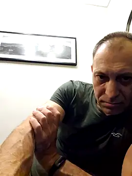 Snapshot of meateater1 chatting on December 5, 2024, 11:29 pm meateater1 online show from December 5, 2024, 11:29 pm