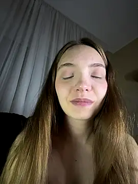 BarbaraFantasy online show from September 12, 2025, 8:42 pm