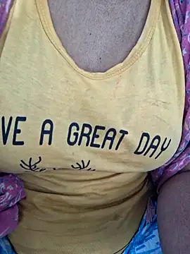 Priya Bong online show from April 11, 2026, 4:17 am