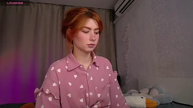 Evaa Moonn  online show from October 14, 2025, 8:59 am