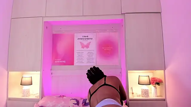 tamaraa smiith online show from September 25, 2025, 7:39 pm