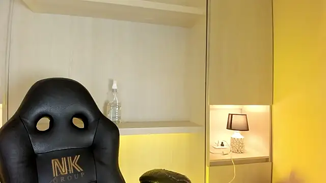 tamaraa smiith online show from November 21, 2025, 7:34 pm