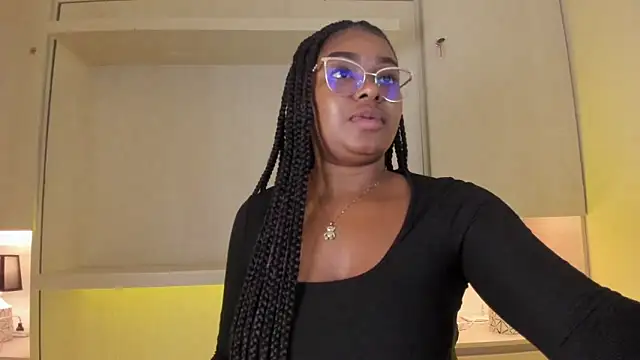 tamaraa smiith online show from March 21, 2026, 7:39 pm