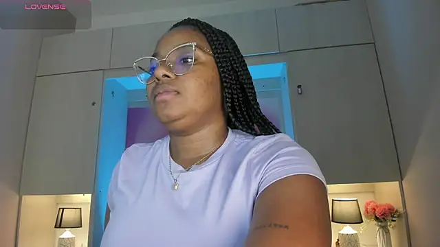 tamaraa smiith online show from May 27, 2026, 7:55 pm