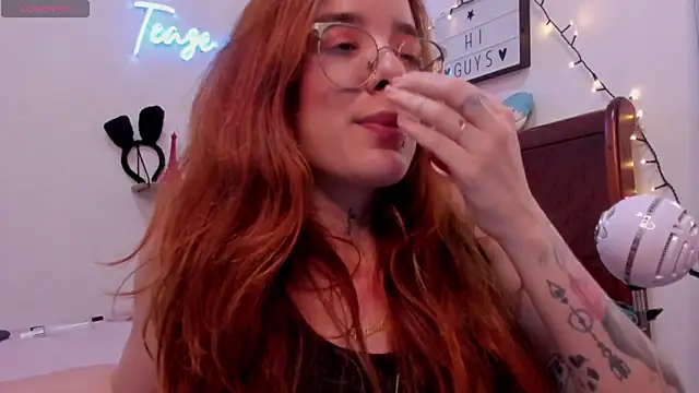 Snapshot of Manuela_monroe chatting on May 12, 2026, 12:08 am Manuela monroe online show from May 12, 2026, 12:08 am
