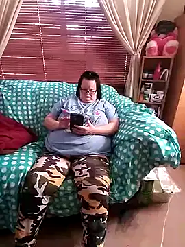 Snapshot of Bayou_Woman68 chatting on August 2, 2026, 9:35 pm Bayou Woman68 online show from August 2, 2026, 9:35 pm