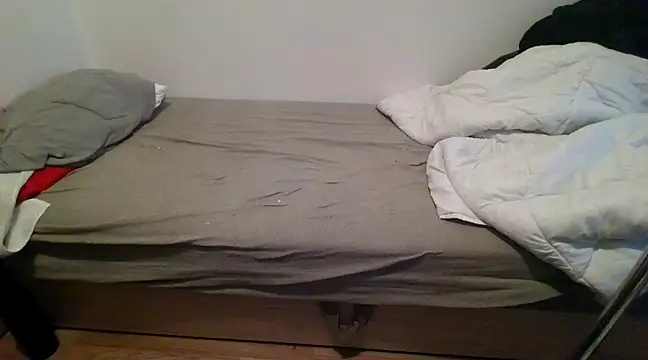 Snapshot of Indianluckyboytits chatting on December 15, 2024, 12:17 pm Indianluckyboytits online show from December 15, 2024, 12:17 pm