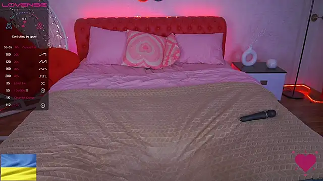 Snapshot of SusieWood chatting on January 26, 2025, 6:28 am SusieWood online show from January 26, 2025, 6:28 am