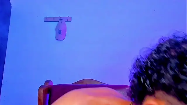 Snapshot of visaelX chatting on December 21, 2024, 12:20 am visaelX online show from December 21, 2024, 12:20 am