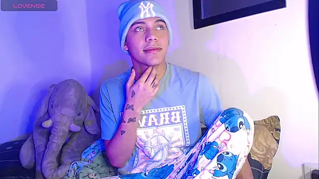 Snapshot of visaelX chatting on March 8, 2025, 1:39 am visaelX online show from March 8, 2025, 1:39 am