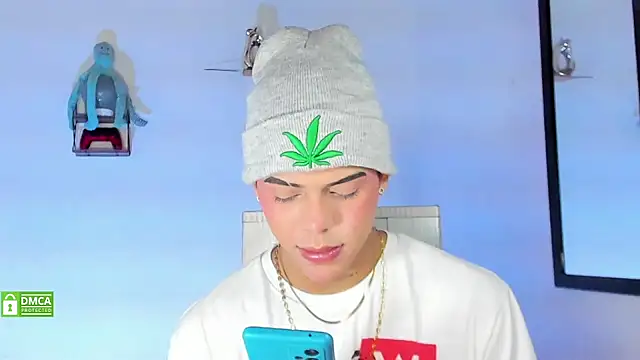 Snapshot of visaelX chatting on March 20, 2025, 3:14 pm visaelX online show from March 20, 2025, 3:14 pm