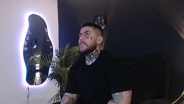 Ash gusbig online show from March 18, 2025, 2:15 am