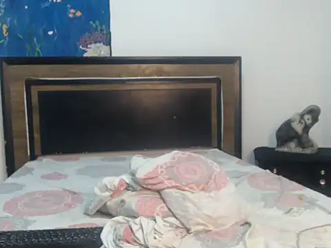 AlbertBigCock online show from January 7, 2026, 6:05 am