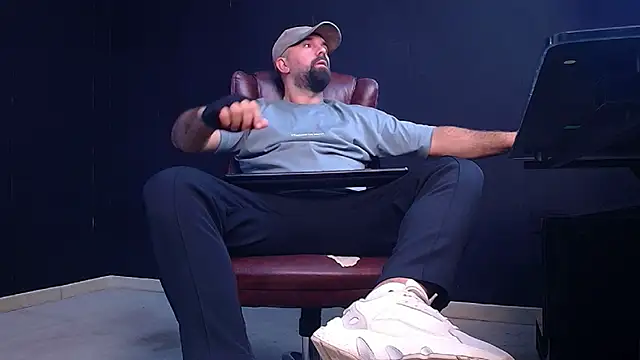 JackEthann online show from September 27, 2025, 4:50 am