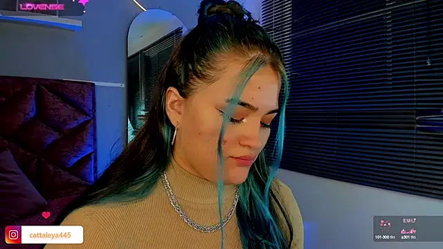 cattaleya    online show from January 18, 2025, 4:04 am