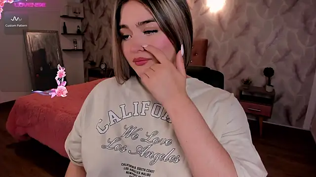 cattaleya    online show from October 10, 2025, 3:27 am