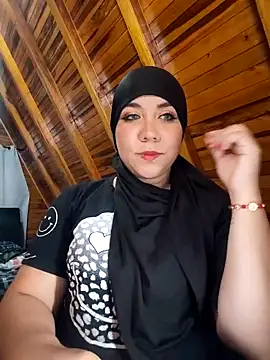 AmbarBurhan online show from February 26, 2026, 4:39 pm