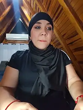 Snapshot of AmbarBurhan chatting on May 21, 2026, 4:14 pm AmbarBurhan online show from May 21, 2026, 4:14 pm