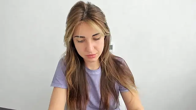 Summmmersky online show from March 17, 2025, 1:29 pm