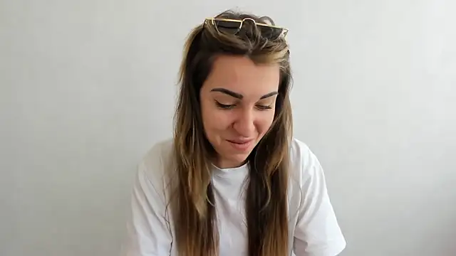 Summmmersky online show from March 21, 2025, 8:39 am