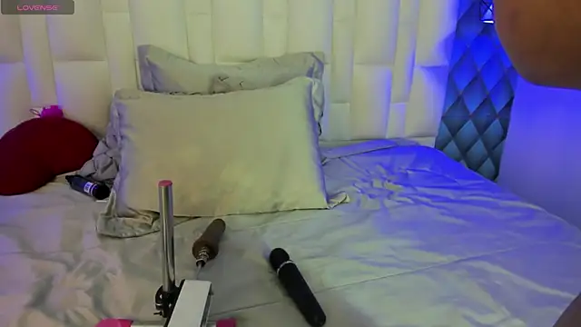 Abbyadams online show from January 18, 2025, 2:14 am