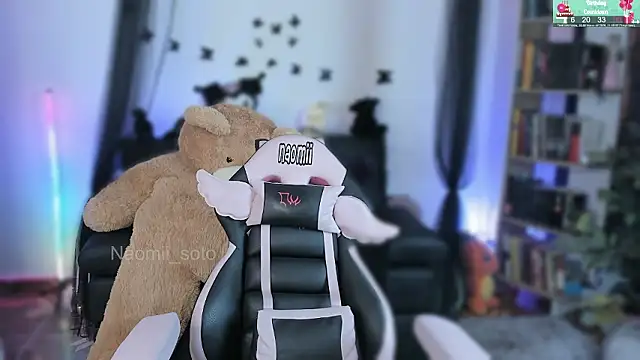 Naomii Soto online show from March 9, 2026, 3:27 pm