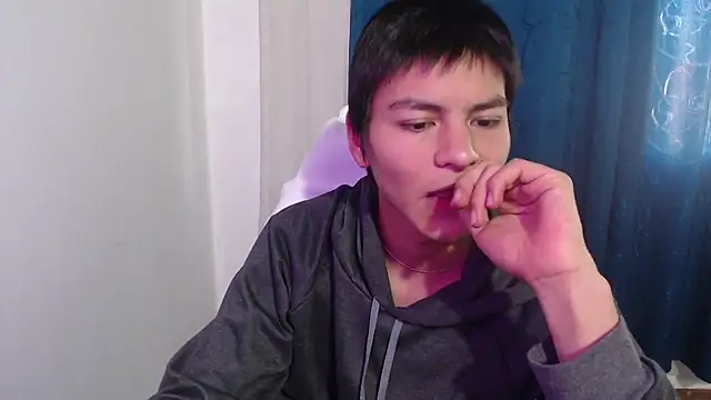 alanprince44 online show from January 27, 2025, 10:06 pm