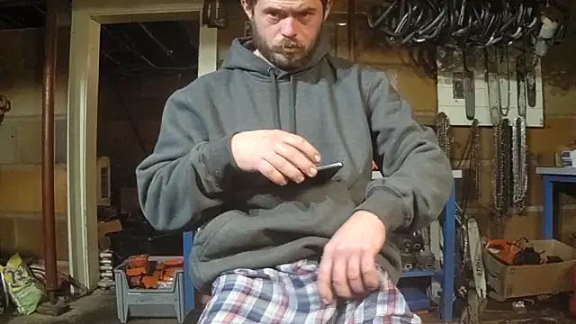 Bigoleslong98765 online show from March 8, 2026, 11:14 am