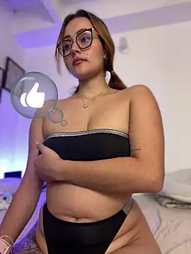 Snapshot of Miss-Abbii chatting on December 27, 2024, 10:26 pm Miss-Abbii online show from December 27, 2024, 10:26 pm