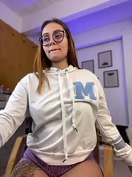 Snapshot of Miss-Abbii chatting on February 16, 2025, 11:16 pm Miss-Abbii online show from February 16, 2025, 11:16 pm