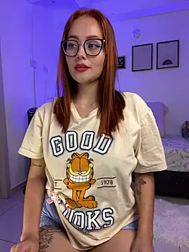 Snapshot of Miss-Abbii chatting on March 21, 2025, 10:17 pm Miss-Abbii online show from March 21, 2025, 10:17 pm