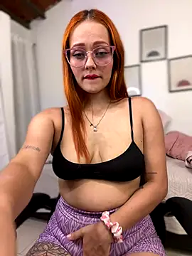 Snapshot of Miss-Abbii chatting on October 15, 2025, 12:22 am Miss-Abbii online show from October 15, 2025, 12:22 am