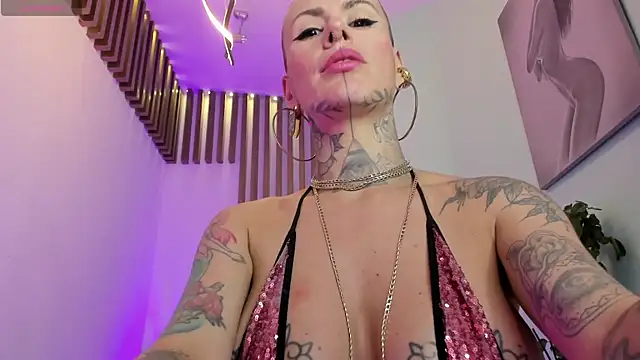 GinebraaFox  online show from January 31, 2025, 5:10 pm