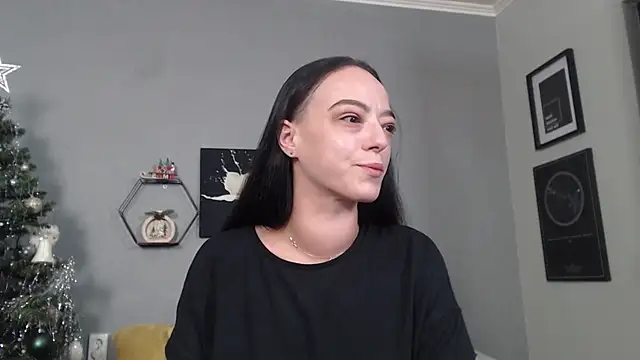 IzabelllNoir online show from December 23, 2025, 6:11 am