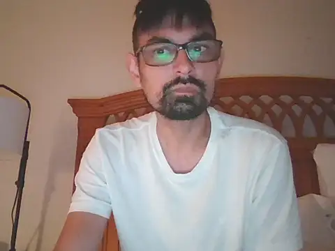 spence204011 online show from October 24, 2025, 9:33 pm