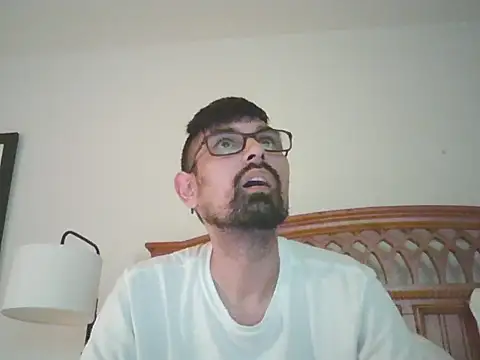 spence204011 online show from October 28, 2025, 2:48 am