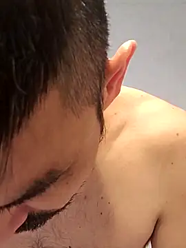 spence204011 online show from November 18, 2025, 2:10 pm