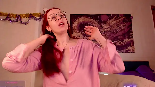 Snapshot of VanessaLincum chatting on February 9, 2026, 7:56 am VanessaLincum online show from February 9, 2026, 7:56 am