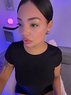 Sara LipsX online show from December 19, 2025, 2:51 am