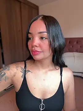 Sara LipsX online show from June 25, 2026, 10:36 pm