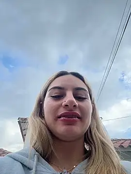 Snapshot of AtheneaRossi chatting on March 20, 2026, 10:14 pm AtheneaRossi online show from March 20, 2026, 10:14 pm