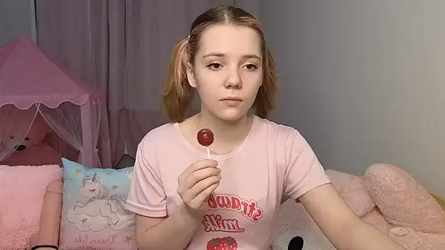 PrincessLittleKiki online show from February 28, 2026, 5:14 pm