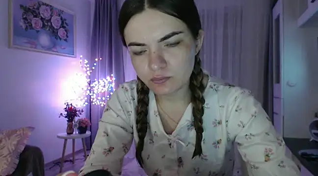  JustmeHere  online show from January 21, 2025, 2:33 am