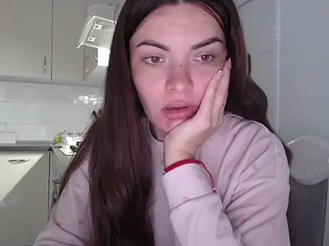  JustmeHere  online show from October 5, 2025, 7:39 am