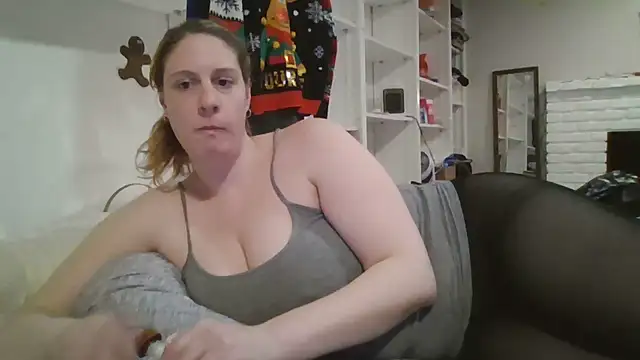 Snapshot of MsLG12301 chatting on February 24, 2025, 1:57 am MsLG12301 online show from February 24, 2025, 1:57 am