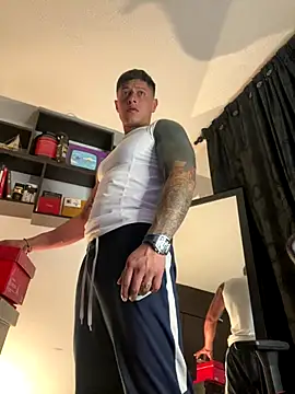 Snapshot of darmod chatting on September 12, 2025, 11:15 pm darmod online show from September 12, 2025, 11:15 pm