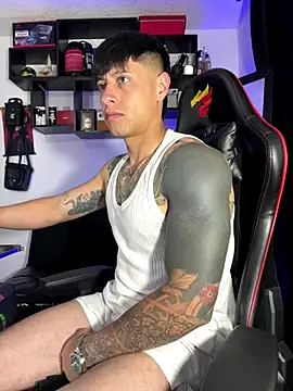 Snapshot of darmod chatting on October 21, 2025, 8:59 am darmod online show from October 21, 2025, 8:59 am