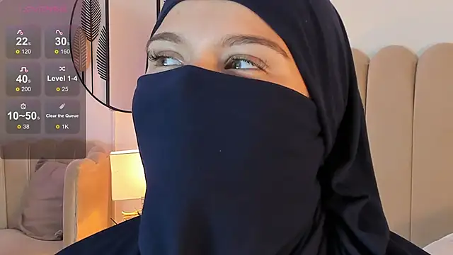 anna-henao online show from December 24, 2024, 2:44 pm