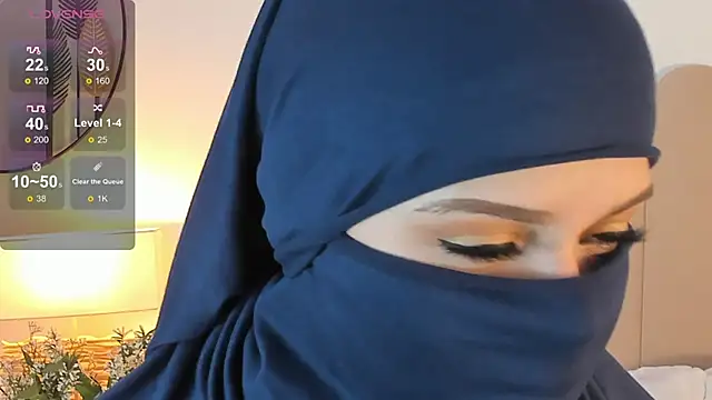 anna-henao online show from February 4, 2025, 12:55 pm